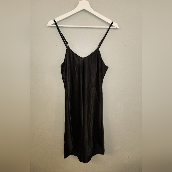 Vintage 1960s 1970s Black Satin Slipdress by Farr West - Picture 13 of 13